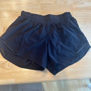 Black lululemon shorts 4in